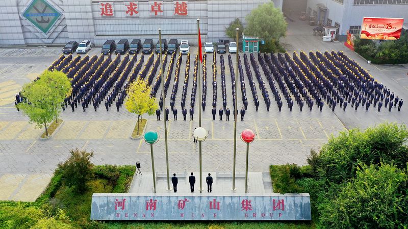 吹響沖鋒號，決戰(zhàn)四季度 | 河南拓益智能起重機有限公司舉行升國旗儀式